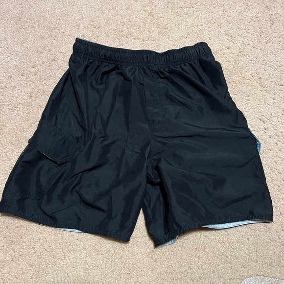 Men’s Large Quicksilver Swim Trunks - Picture 1 of 4